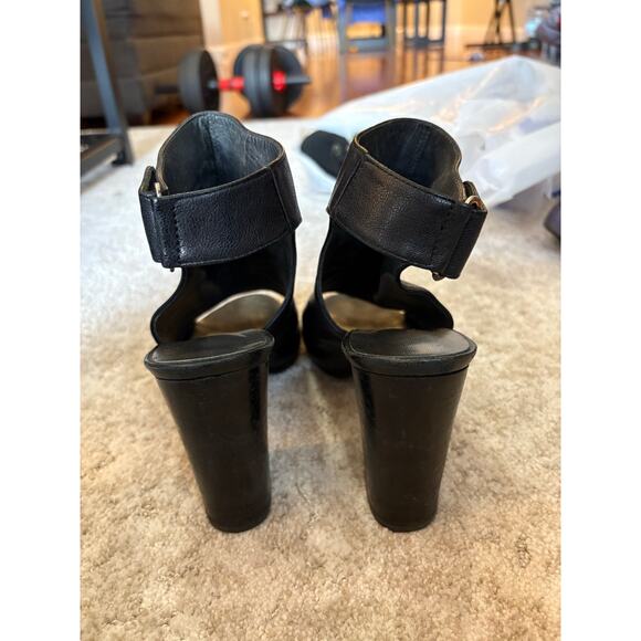 Stuart Weitzman Front Room Black Leather Heeled Booties 9.5 - Picture 7 of 8